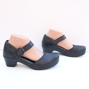 Dansko mary jane black clogs size 39 US 9